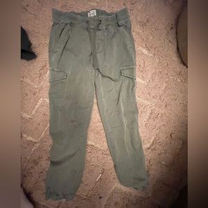 Sanctuary crop cargos-